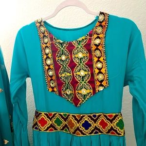 Traditional Afghan gown made for house wear or party wear. Super light weight!
